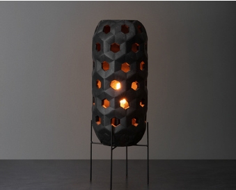 LAMPE DE TABLE  PENTAGONE